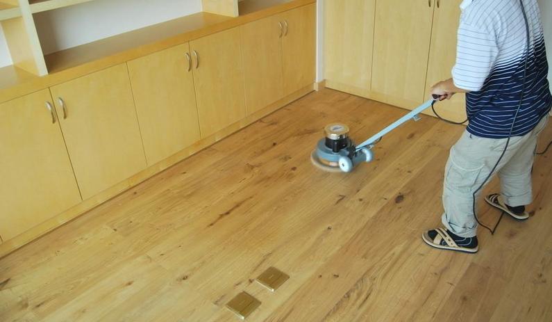 怎樣做好地板打蠟這件事？東莞清潔公司來(lái)告訴您